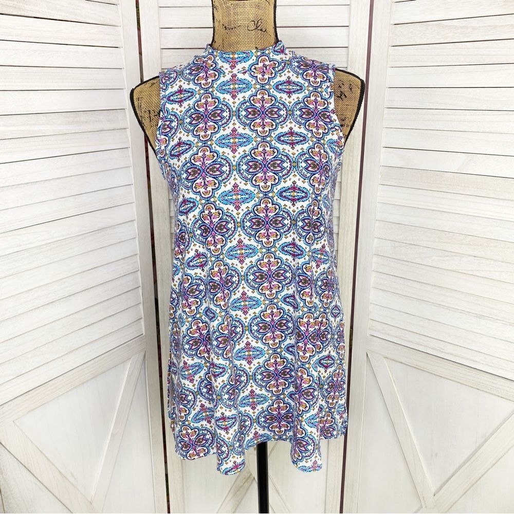Sweet Tea’s by Pink Rose Mandala Mock Neck‎ Sleeveless Top White Blue Small